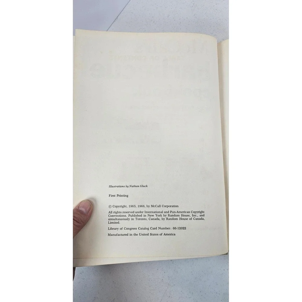 McCall's Barbecue Cookbook‎ 1965 Vintage Grill Recipes Random House 132 Pages